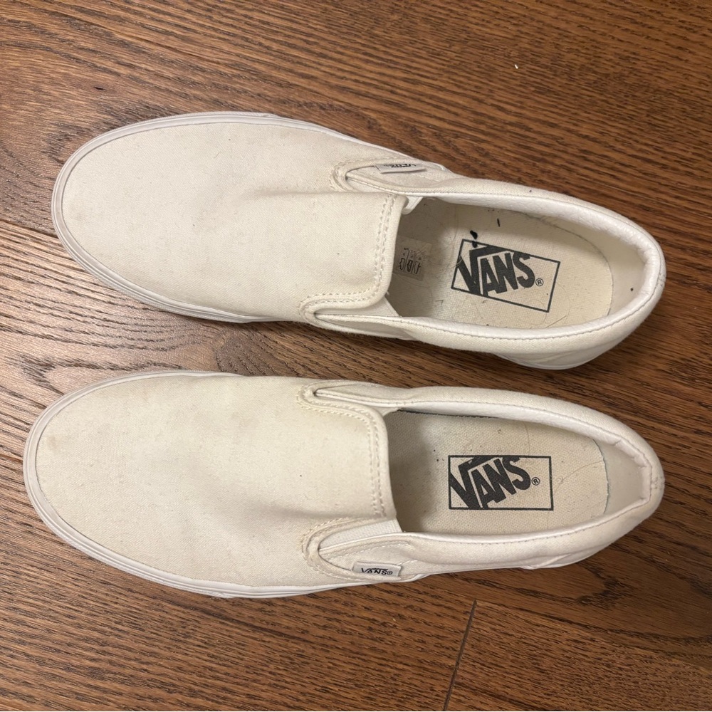 Vans women’s Canvas Slip-On Sneakers
